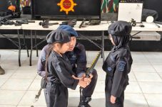 Ceriakan Awal Pekan, Murid TK Negeri 1 Anggara Samarinda Belajar Bersama Brimob Batalyon B Pelopor