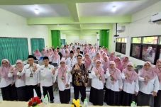 MTSN 03 Surabaya Bekali 50 Guru Wawasan Jurnalistik Untuk Pelatihan Majalah Digital