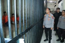 Kapolres Gresik Cek Langsung Mako dan Rutan, Sapa Warga Binaan