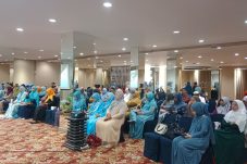 Inspirasi Umrohku Bersama Ustadz Nafi Unnas, 150 Jama’ah Padati Surabaya Suite Hotel