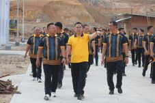 Pererat Silaturahmi dan Solidaritas, Kapolda Kaltim Pimpin Olahraga Bersama di Mako Brimob Km. 13