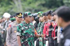 Danrem 091/ASN Pimpin Apel Gelar Kesiapan PAM VVIP Jelang Kunjungan Presiden RI di Balikpapan