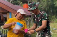 Seteguk Air, Sejuta Makna: Kedekatan Warga dan TNI di Lokasi TMMD