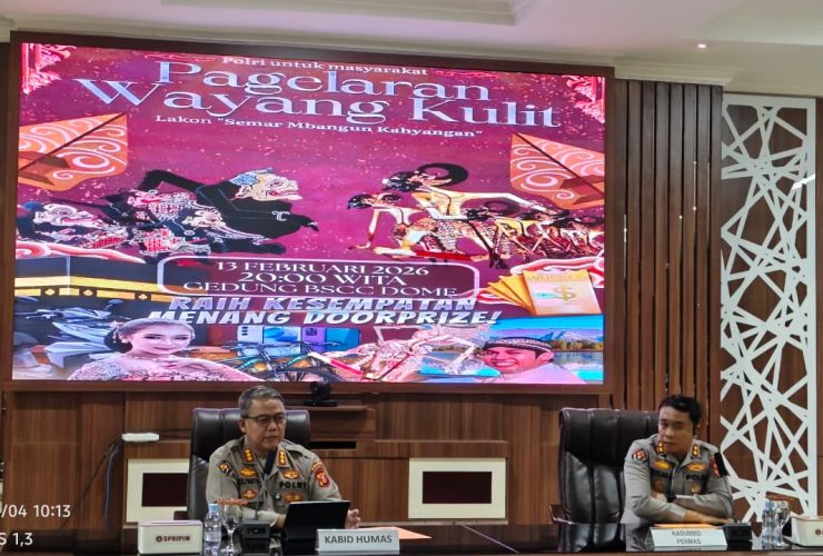 Polda Kaltim Gelar Wayang Kulit Semalam Suntuk, Perkuat Pendekatan Budaya kepada Masyarakat