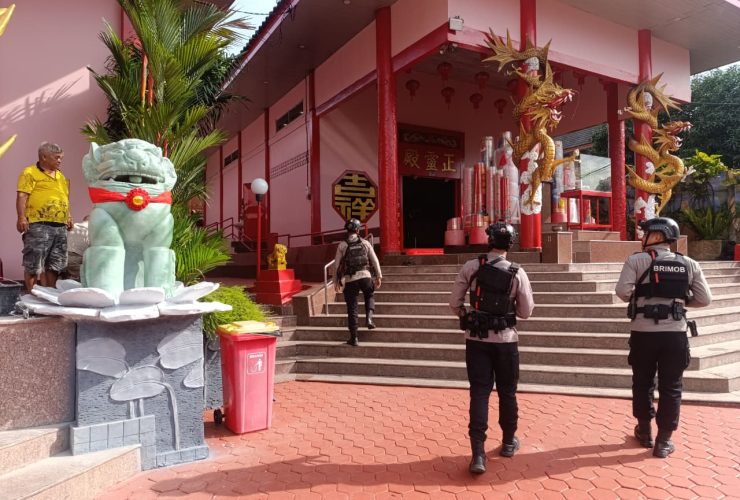 Gegana Satbrimob Polda Kaltim Amankan Perayaan Imlek 2026 di Vihara Buddha Manggala Balikpapan