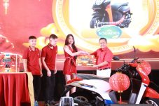 Grand Prize Sepeda Motor Meriahkan Imlek 2026 “The House of the Fire Horse” di Blue Sky Hotel Balikpapan