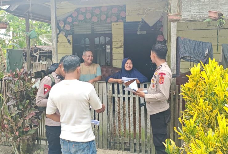 Pasca Banjir Lhoksukon, Personel Satbrimob Polda Kaltim Turun Tangan Data Kerusakan Rumah Warga