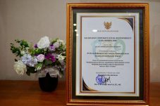 Aksi Nyata Peduli Lingkungan, PLN UIP KLT Raih Balikpapan CSR Award 2026