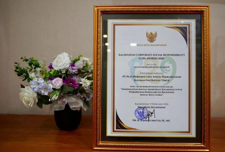 Aksi Nyata Peduli Lingkungan, PLN UIP KLT Raih Balikpapan CSR Award 2026