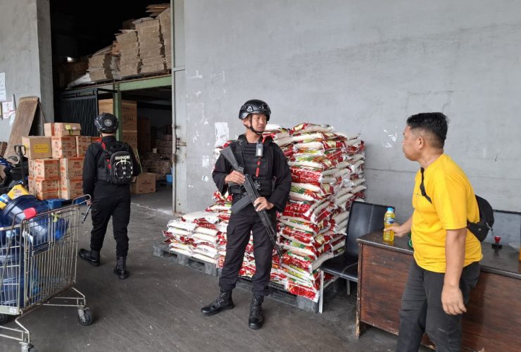 Jaga Stabilitas Jelang Idul Fitri, Brimob Kaltim Perketat Pengamanan di Pusat Perbelanjaan