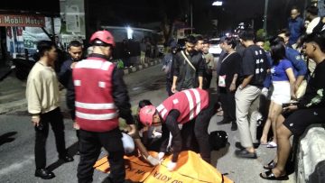 Kecelakaan Tunggal di Sudirman Balikpapan, Tim Brimob Sigap Evakuasi Korban