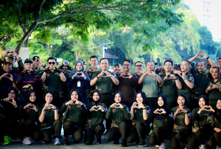 Pangdam VI/Mulawarman Lepas Ribuan Benih Ikan, Tegaskan Komitmen Jaga Kelestarian Alam