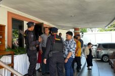 Jamin Keamanan Ibadah Minggu di Balikpapan, Batalyon A Brimob Kaltim Patroli Rutin Gereja