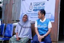 Program Light Up The Dream Ramadan 1447 H, PLN UID Kaltimra Sambungkan Listrik Gratis untuk 60 Rumah Warga Prasejahtera