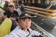Jelang Nyepi dan Lebaran, Polisi Imbau Sopir Truk Jaga Keselamatan di Pelabuhan Semayang