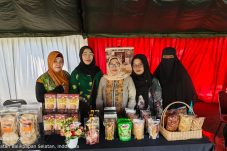 Pelaku UMKM Balikpapan Tengah Tampilkan Karya di Hadapan Raffi Ahmad