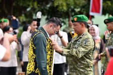 Raffi Ahmad Hadir di Makodam VI/Mulawarman, Dorong Generasi Muda Tangguh dan Kreatif