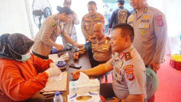 Polda Kaltim Gelar Bakti Sosial dan Kesehatan di Pesisir Balikpapan Sambut May Day 2026