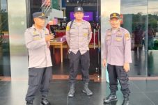 Polresta Balikpapan Pastikan Ibadah Jumat Agung Aman, Pengamanan Menyeluruh di Puluhan Gereja