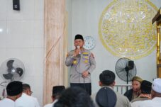 Safari Jumat di Tenggarong Seberang, Kapolda Kaltim Ajak Masyarakat Jaga Persatuan dan Kamtibmas
