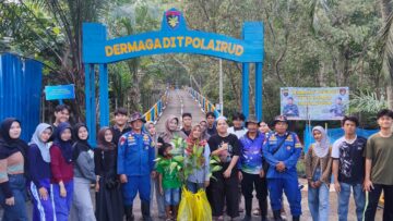 Dit Polairud Polda Kaltim Terima Kunjungan Edukasi Mangrove dari Siswa SMAN 8 Balikpapan