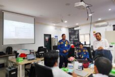 Cegah Risiko Sejak Dini, PLN UPP KLT 3 Latih Pegawai Tanggap Darurat Kebakaran