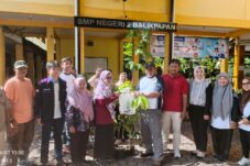 IKAM SMPN 2 Balikpapan Terima 500 Bibit Gratis dari Kementerian Kehutanan, Dukung Penghijauan dan Sekolah Adiwiyata