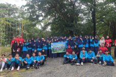 SMP IT Istiqomah Balikpapan Ikuti Outbound Brimob, Latih Disiplin dan Cinta Tanah Air