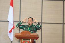 Pangdam VI/Mulawarman Bekali 100 Siswa SMA Islam Bunga Bangsa dengan Wawasan Kepemimpinan dan Nasionalisme