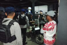 Patroli Malam Brimob Kaltim Sasar Permukiman dan Objek Vital di Samarinda Seberang