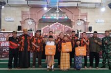 Khitanan Massal Gratis Pemuda Pancasila Bantu Puluhan Keluarga di Balikpapan Barat