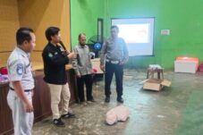 Jasa Raharja Gelar Pelatihan Pertolongan Pertama Gawat Darurat (PPGD) di Kantor Desa Batuah