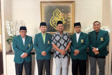 Ketua DPD LDII Gresik Audiensi dengan Bupati Gresik, Bahas Penguatan Ekonomi Syariah melalui Usaha Bersama