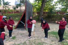 Semarak HUT RI, Brimob Kaltim dan Periska UT Gelar Outbond Kemerdekaan di Balikpapan