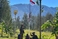 Sambut HUT ke-81 RI, Satgas Yonif 600/MDG Hiasi Kampung Merah Putih di Ilaga