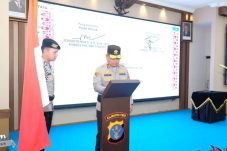 Wujud Penyegaran dan Penguatan Organisasi, Kapolda Kaltim Pimpin Serah Terima Jabatan Dirintelkam