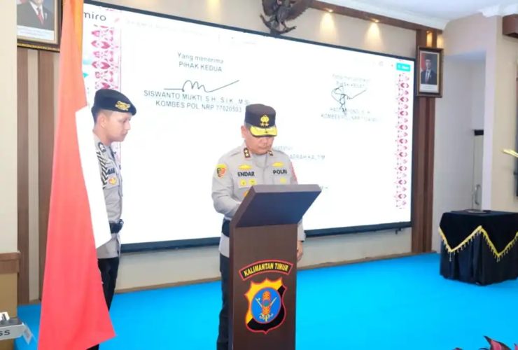 Wujud Penyegaran dan Penguatan Organisasi, Kapolda Kaltim Pimpin Serah Terima Jabatan Dirintelkam