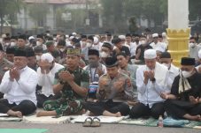 Musim Kemarau Makin Panjang, 500 Warga Berau Gelar Salat Istisqa