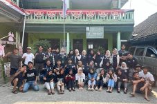 Semarak HUT RI di Pandansari, KKN UMM dan IPNU-IPPNU Ajak Anak-anak Rayakan Kemerdekaan dengan Penuh Keceriaan