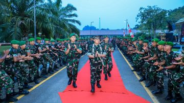 Pangdam VI/Mulawarman Tinjau Pendidikan Anak Perbatasan hingga Kesiapan Satuan di Malinau