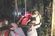 Tim Gabungan Polres Kubar dan Damkar Padamkan Karhutla di Muara Bunyut, 5 Hektare Lahan Terbakar