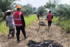 Brimob Patroli Cegah Karhutla di Muara Muntai, Warga Diimbau Tak Bakar Lahan