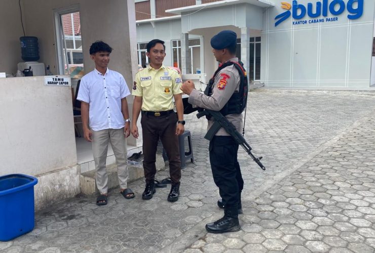 Brimob Intensifkan Patroli Dialogis di Tanah Grogot, Warga Diimbau Waspadai Gangguan Kamtibmas