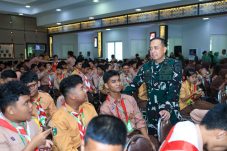 Pangdam VI/Mulawarman Buka LDKS 422 Siswa Kartika V-1 Balikpapan, Tekankan Pentingnya Karakter dan Wawasan Kebangsaan