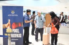 Dilaporkan Ganggu Ketertiban di Hotel, Imigrasi Balikpapan Deportasi WNA Malaysia