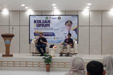 Jadi Dosen Tamu di Unmul, Bupati Kukar Pastikan Efisiensi Anggaran Tak Ganggu Pelayanan Publik