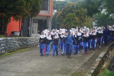 Dit Polairud Polda Kaltim Edukasi Siswa SMA Negeri 3 Balikpapan Tentang Pelestarian Ekosistem Mangrove