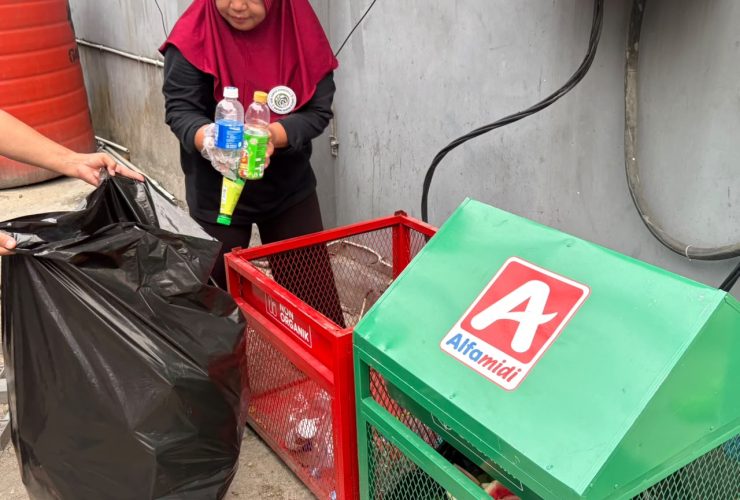 Kurangi Sampah ke TPA, Alfamidi Dorong Limbah Jadi Sumber Ekonomi Warga Balikpapan
