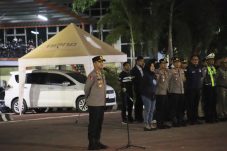Jaga Kamtibmas Tetap Kondusif, Kapolres Gresik Pimpin Operasi Gabungan Miras dan Narkoba