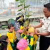 Lapas Balikpapan Kenalkan Pertanian kepada Anak Usia Dini, dari Panen Melon hingga Tanam Kangkung